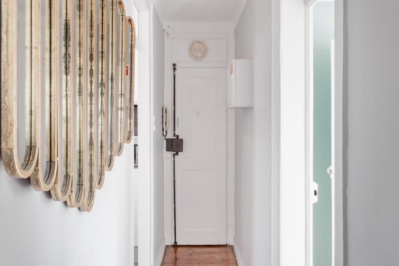 Avenida Da Liberdade Area, Bright And Newly Renovated 2 Bedroom Apartment, Lisbon Historical Center Exterior photo