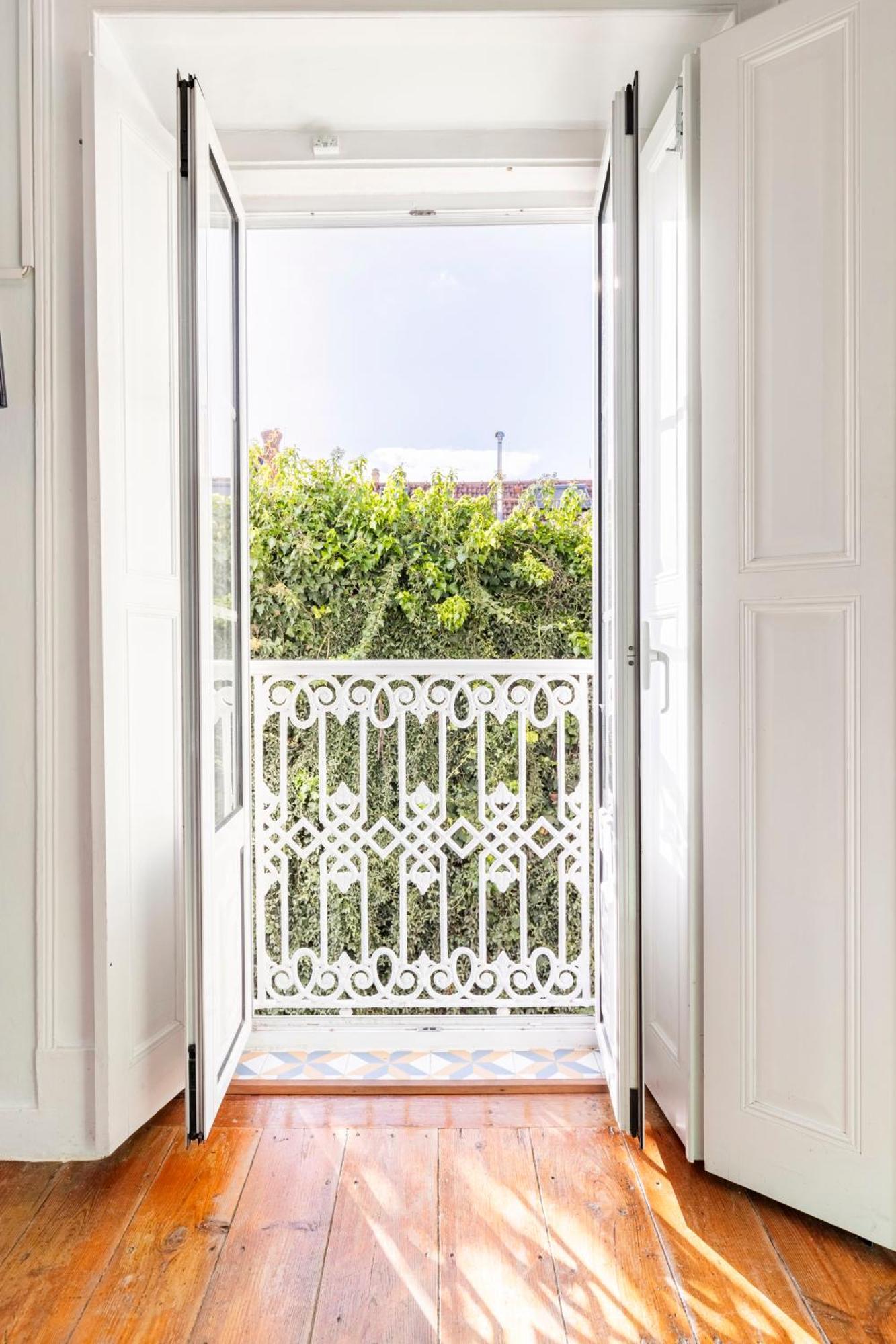 Avenida Da Liberdade Area, Bright And Newly Renovated 2 Bedroom Apartment, Lisbon Historical Center Exterior photo